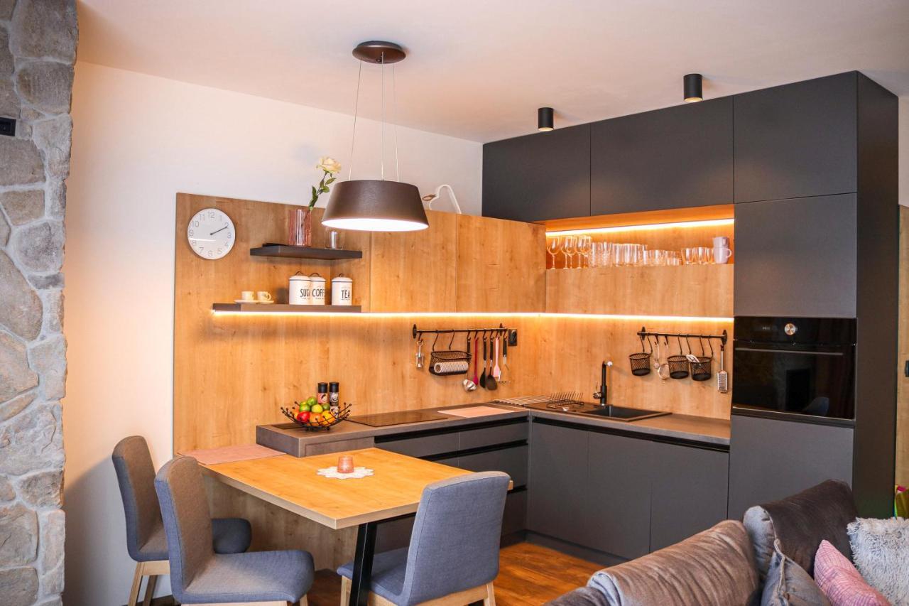 Apartman Nisa - Ovruc Štrbské Pleso エクステリア 写真